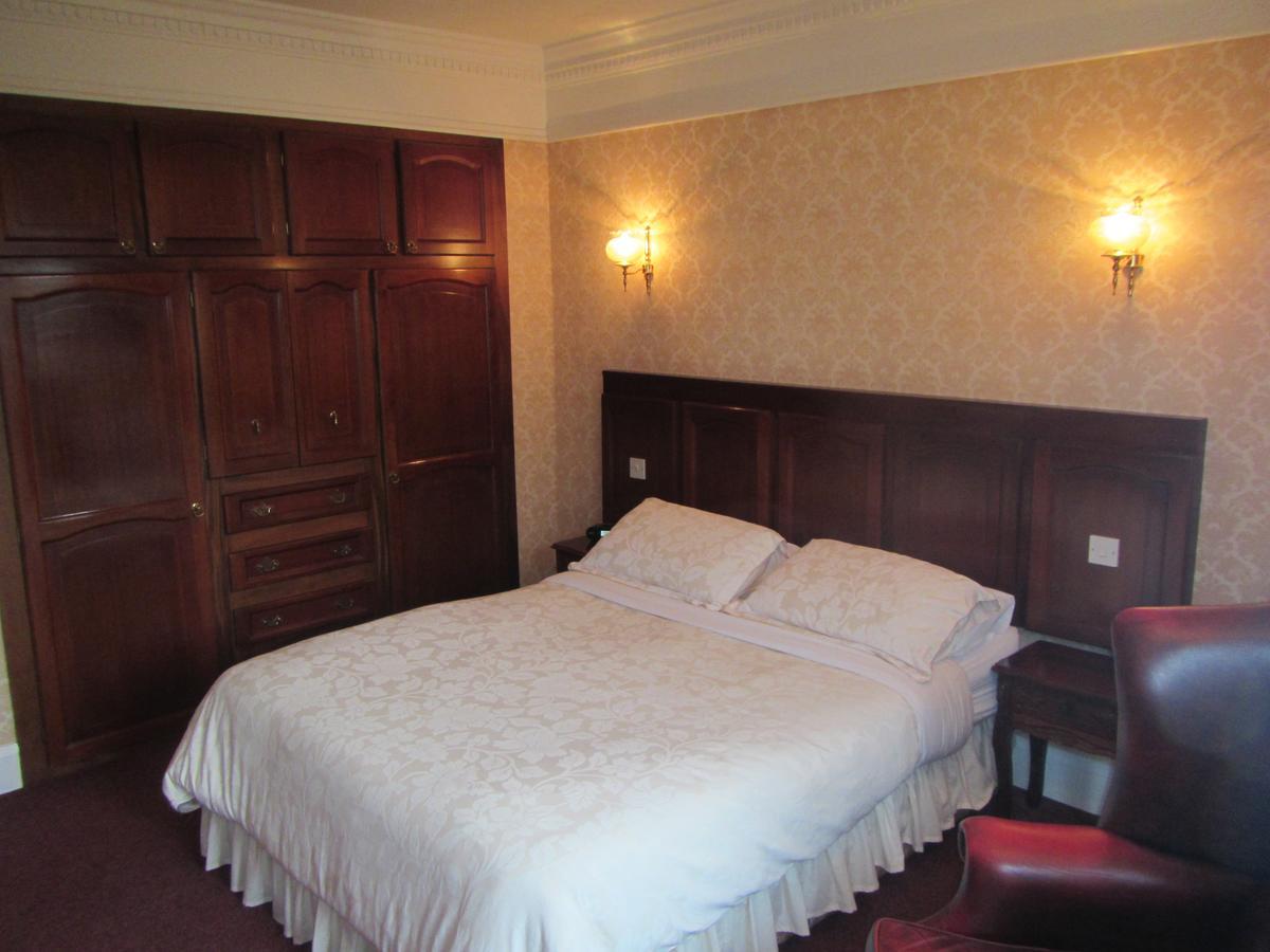 Ellerslie House Hotel Fareham Buitenkant foto