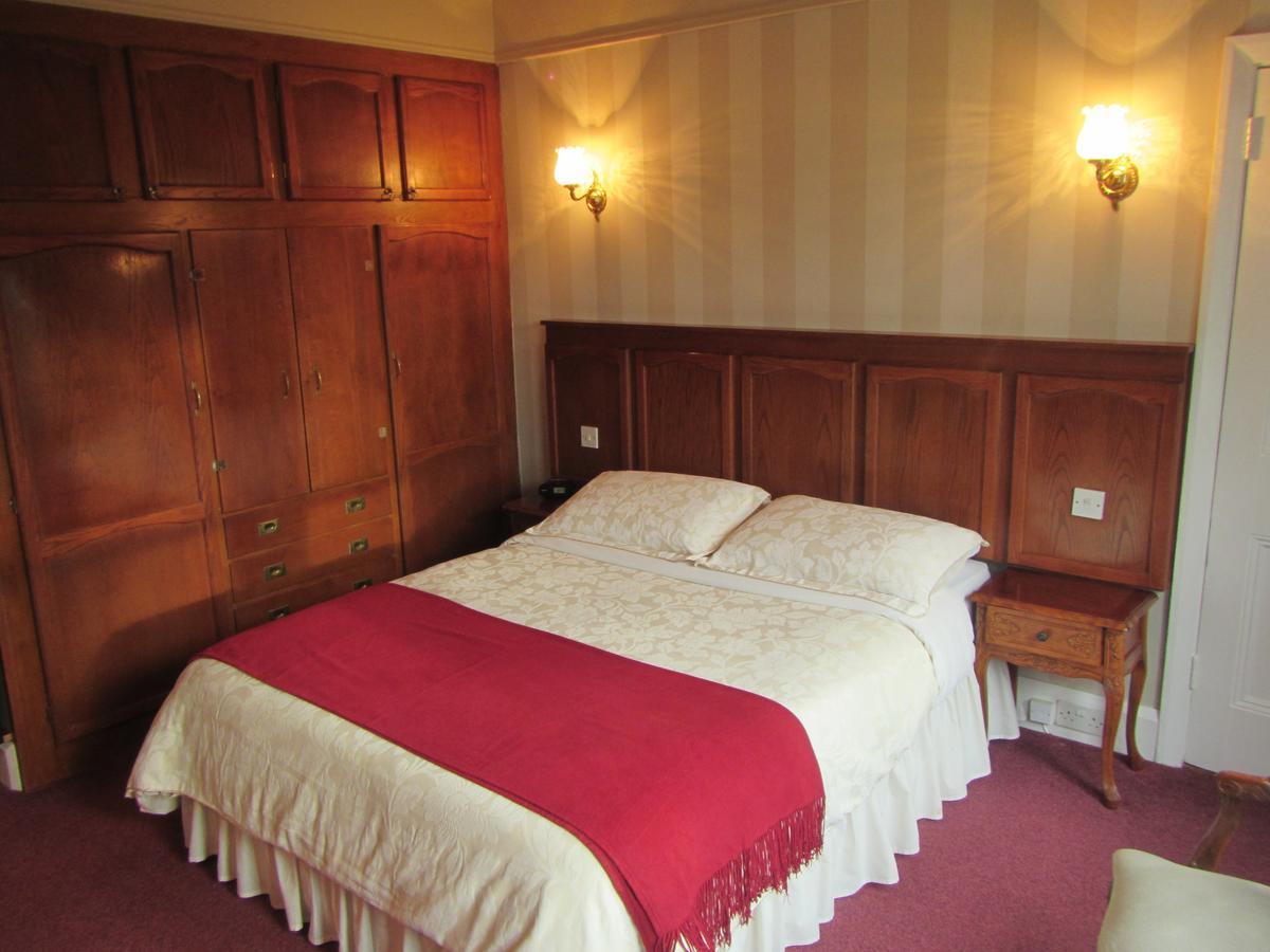 Ellerslie House Hotel Fareham Buitenkant foto
