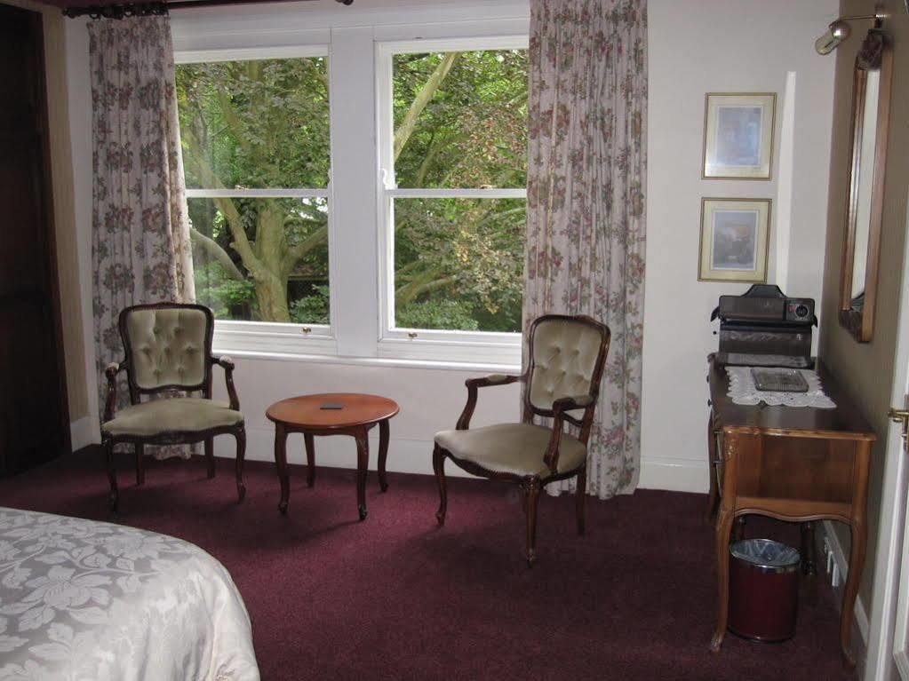 Ellerslie House Hotel Fareham Buitenkant foto