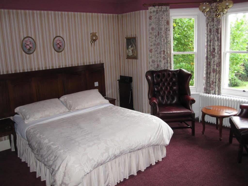 Ellerslie House Hotel Fareham Buitenkant foto