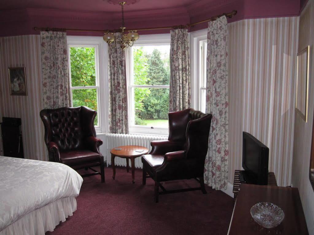 Ellerslie House Hotel Fareham Buitenkant foto
